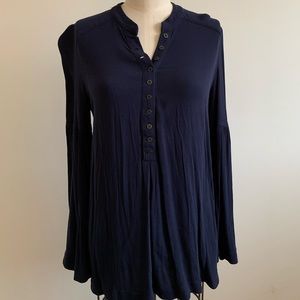 Buttoned blouse